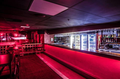 Underground Nightclub - Click Find 0
