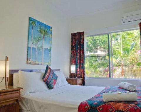 Villa Marine Cairns Beach Self Contained Holiday Apartments - Click Find 1
