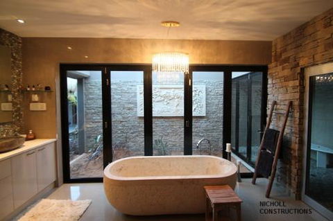 Nicholl Constructions - Click Find 0