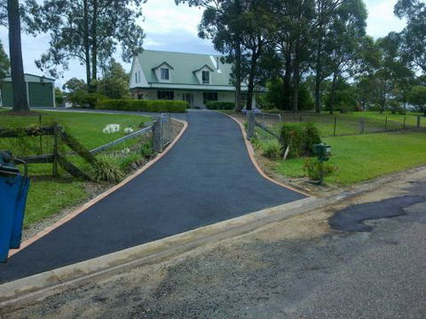 Mike Medcalf Asphalt Contractor & Plant Hire - Bet 4u 2