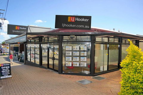 L J Hooker Nelson Bay - Click Find 2