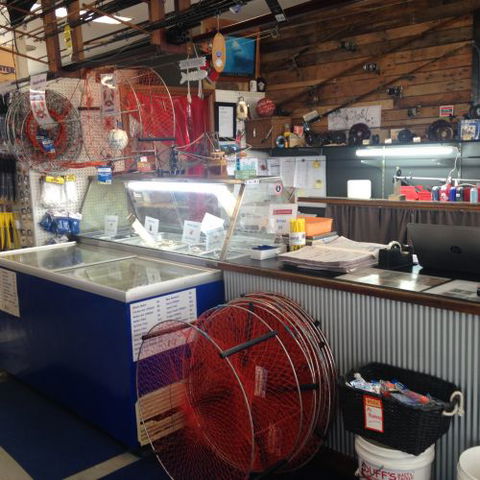 Duff’s Salamander Bait & Tackle - Click Find 1