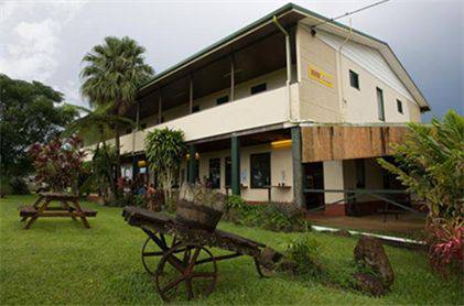 Garradunga Hotel - Click Find 4