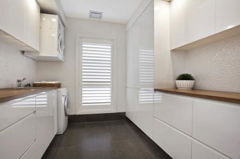Somerset Curtains, Blinds, Shutters & Awnings - Bridge Guide 4