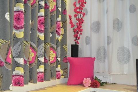 Shades 2000 - Bridge Guide 3