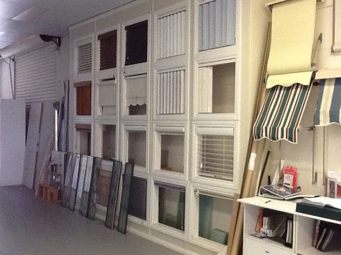 Williams Blinds - Click Find 0