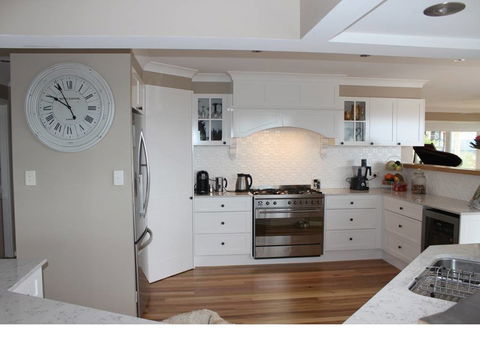 Mid Coast Kitchens - Click Find 0