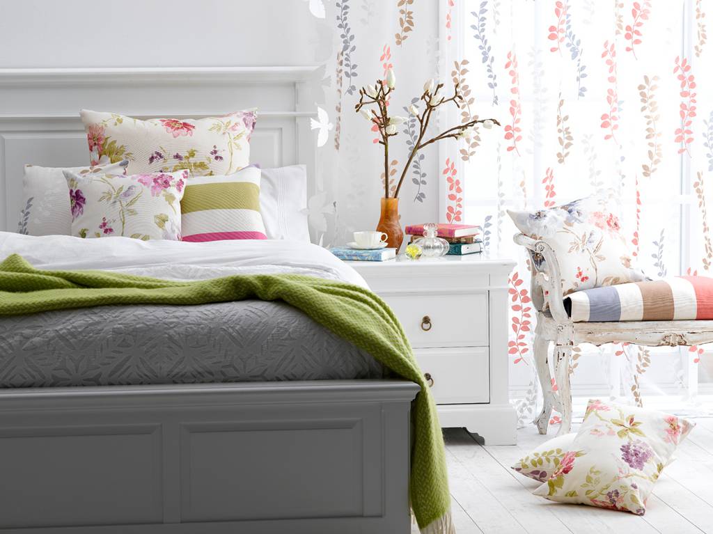 Curtain Sales Repairs Tuncurry NSW Click Find