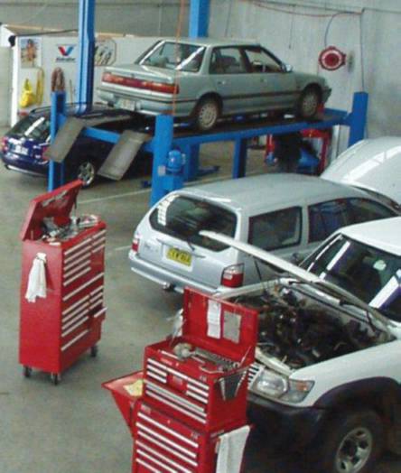 Laurie Stewart Automotive - Lavinia 0