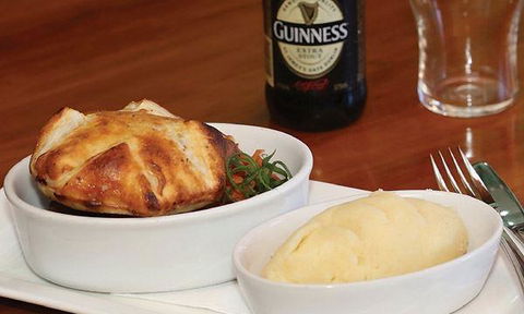 Loong Cheong - Bet 4u 14