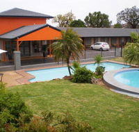 Country Leisure Motor Inn - Click Find