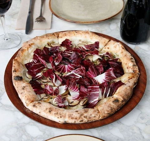 Gigi Pizzeria - Bet 4u 7