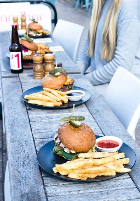 Sandbar - Local Finder 16