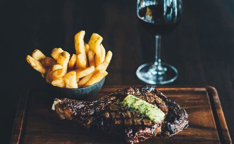 The Meat & Wine Co. Southbank - Lawyer Find 9
