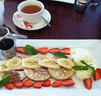 Cafe Les Amoureux - Bridge Guide