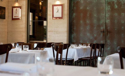 Delicado Foods & Wines - Bridge Guide 21
