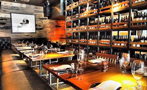 Thai Rose Cafe & Bar - Click Find 22