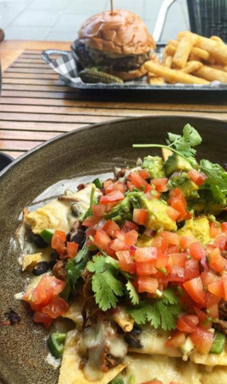 Back To Bacchus Cafe - Bridge Guide 4