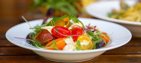 Black Swan Winery & Restaurant - Local Finder 2