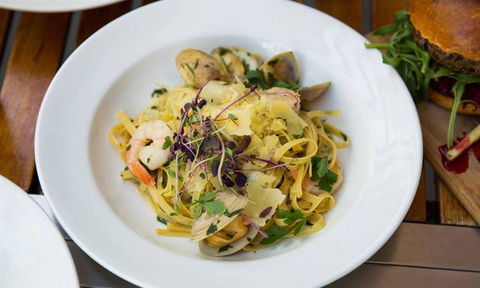 Black Swan Winery & Restaurant - Local Finder 5