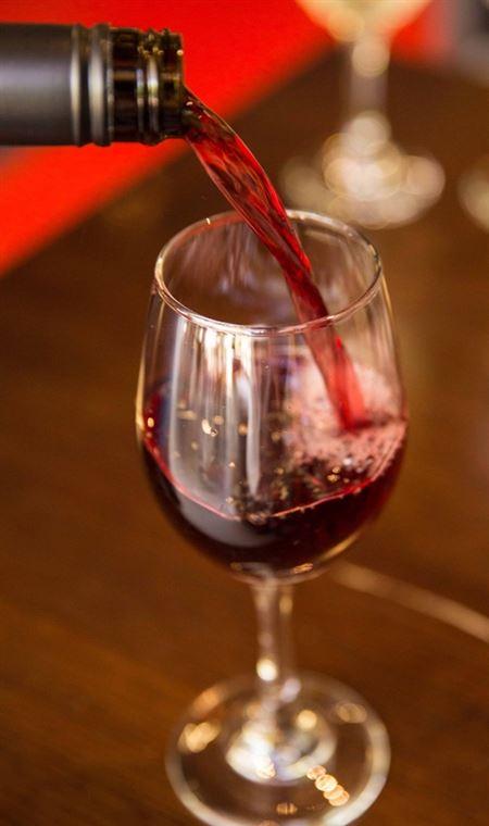 O Bar & Restaurant - Click Find 4