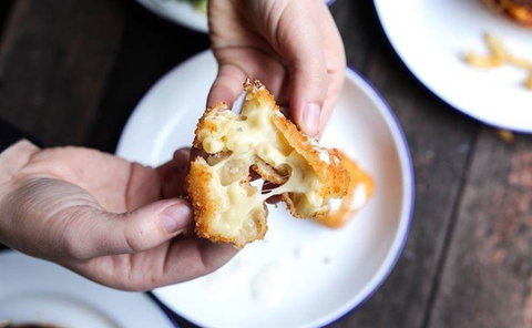 The Crown Hotel - Bet 4u 0