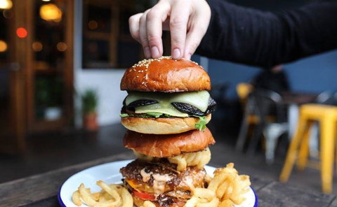 The Crown Hotel - Bet 4u 3