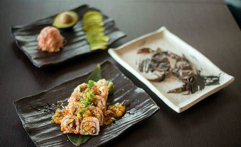 Aurora Ozone Hotel Restaurant - Click Find 1