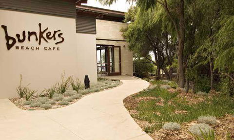 Bunkers Beach House - Click Find 15