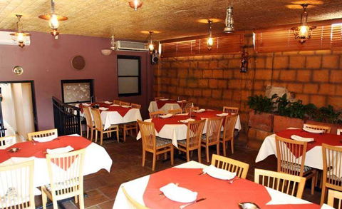 Twin Peeks Lingerie Restaurant - Bet 4u 5