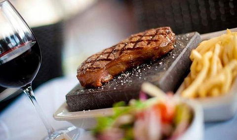 Black Angus Bar & Grill - Click Find 17