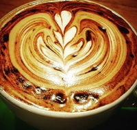 EAT LOVE PIZZA - Bet 4u