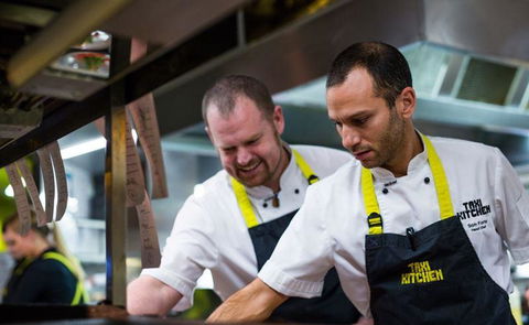 Taxi Kitchen - Bet 4u 4