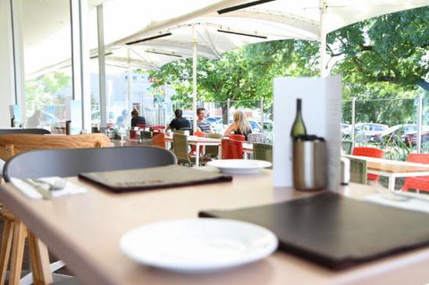 The Main Cafe - Bridge Guide 0