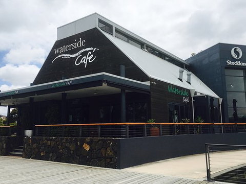 Waterside Cafe - Click Find 0