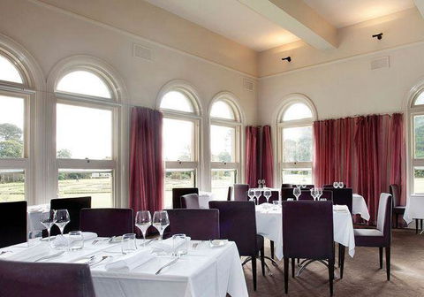 Joseph's Restaurant And Bar - Bet 4u 7