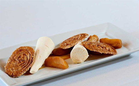 Other Side Of The Moon Restaurant - Click Find 18