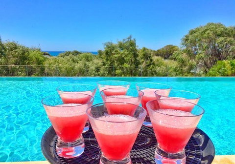 Other Side Of The Moon Restaurant - Click Find 21