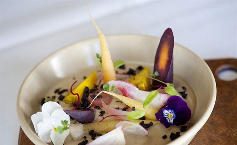 Other Side Of The Moon Restaurant - Click Find 28