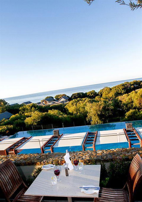 Other Side Of The Moon Restaurant - Click Find 7