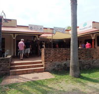 The Palms Cafe - Click Find