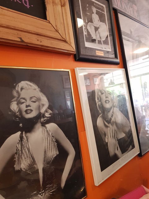 A Cafe Etc - Click Find 1