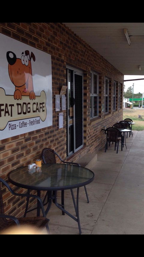 Fat Dog Cafe & Restaurant - Click Find 4