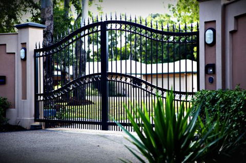 Cairns Fencing - Click Find 2