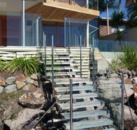Noosa Glass - Click Find