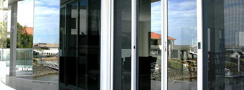 Well Hung Glass & Aluminium Products - Click Find 1
