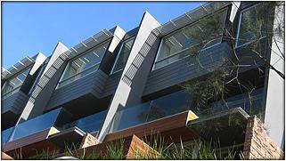 Well Hung Glass & Aluminium Products - Click Find 7