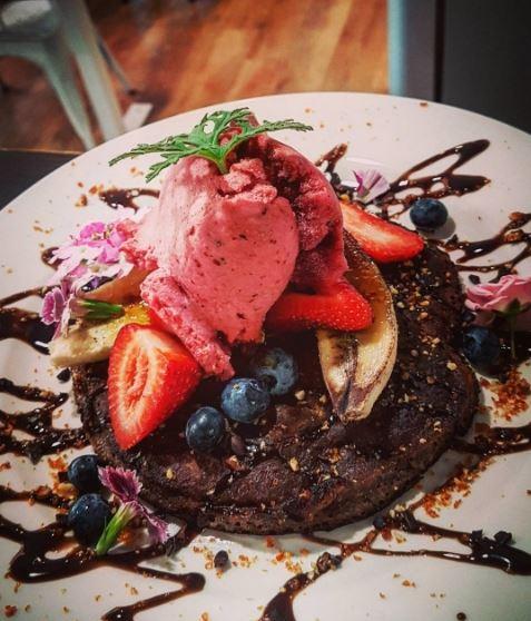10 Hastings Street Cafe - Bridge Guide 25