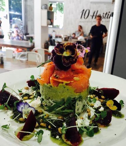 10 Hastings Street Cafe - Bridge Guide 26
