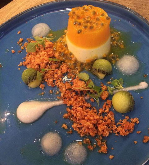 H2O Restaurant & Bar - Click Find 13